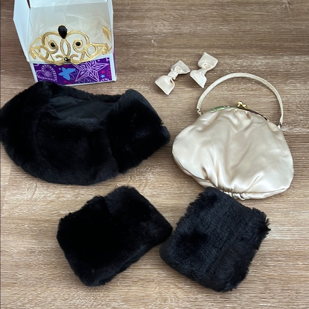 American Girl Midnight Holly Black Accessories Set for GIRLS